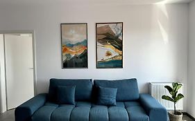 Seville Studio Cu Terasa & Vedere La Munte